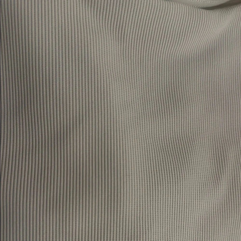 Gray Ribbed Workout Top - Picture 2 of 3